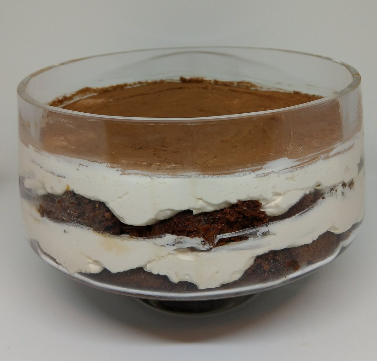 ifiknewbaking's tweet image. I've been playing with #Christmas #dessert ideas tonight, and came up with this using our caramel muffin #bakingkit #tiramisu recipe to follow!