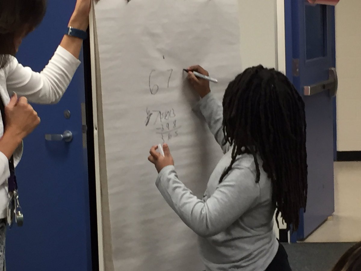 hcpss_sjles's tweet photo. Working hard on subtracting 3 digit numbers! #SJLESproud #HCPSSElemMath #aew2017 https://t.co/jmXHbQ0lBo