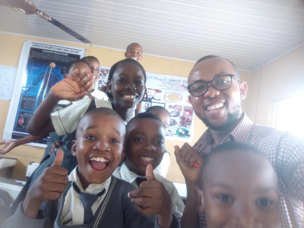 Codeanthub's tweet image. ⚠️⚠️⚠️
C
A
U
T
I
O
N
Coding may cause too much fun!
#AfricaCodeWeek @AfricaCodeWeek @UNESCO @SAPAfrica @Google @scratch @ScienceCentreCT