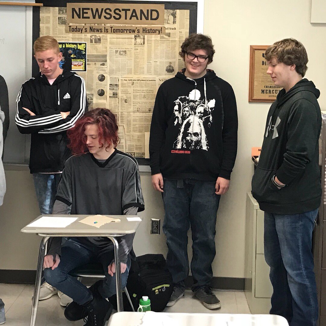 ChoateNotes's tweet photo. Learning about #feudalism today in @JennieCriblez ‘s world history class with M&amp;Ms! What fun it was! #ChefHook #TLAP https://t.co/G8WDudiKX5