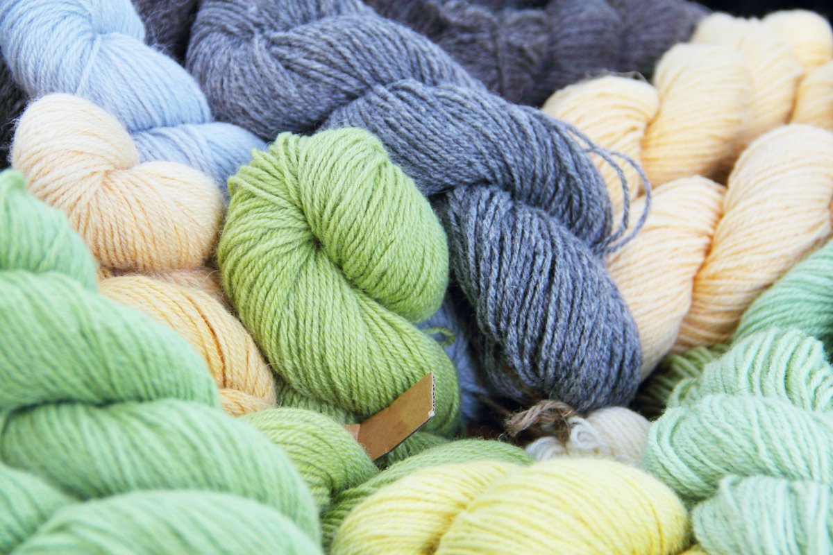 CraftyLGranny's tweet photo. What Is #Worsted Weight #Yarn? ~ A #Knitters Guide https://t.co/f7Jy17SGo6 #knit #knitting #knitlikegranny #yarnweights https://t.co/hrd1yiQGoI