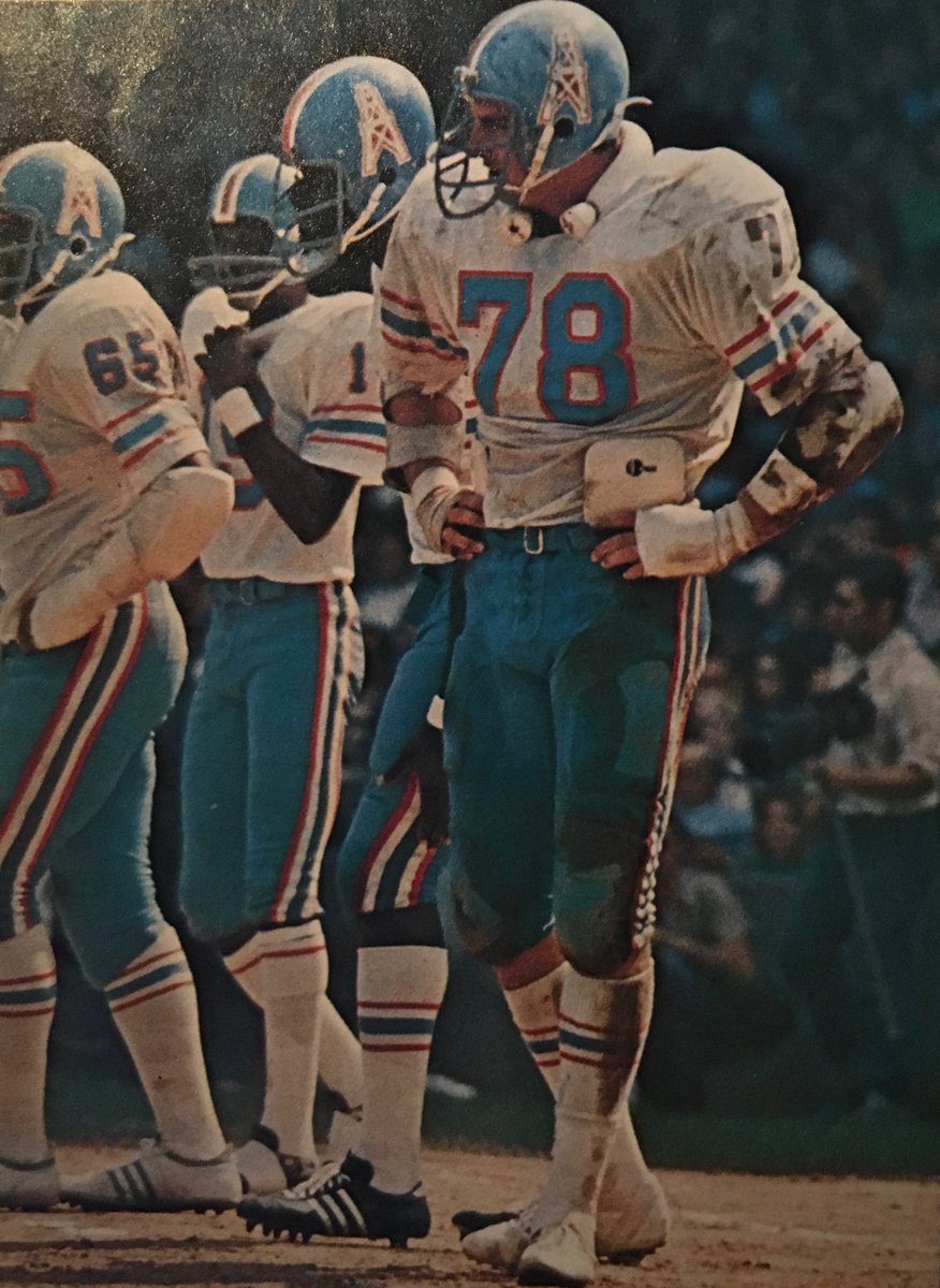 A Goonies Star's Stunt Double Had To Shadow Him Off-Set To Prevent Drunken  Bar Brawls, image size:876x1200