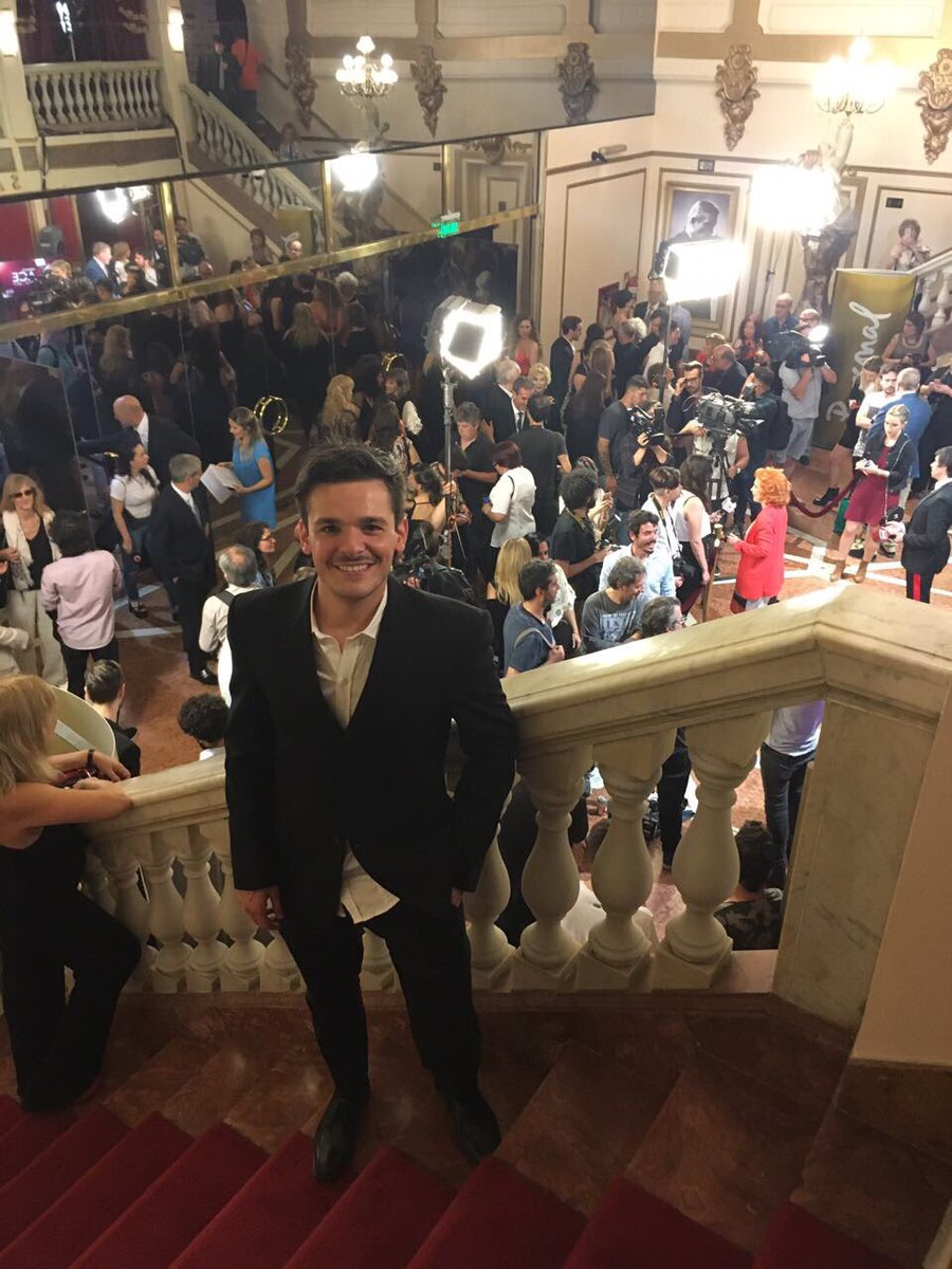 En los #PremiosACE ! Vamos #LaTempestad de <a href="/alfredomartinc/">Alfredo Martín</a> por <a href="/C5N/">C5N</a> !