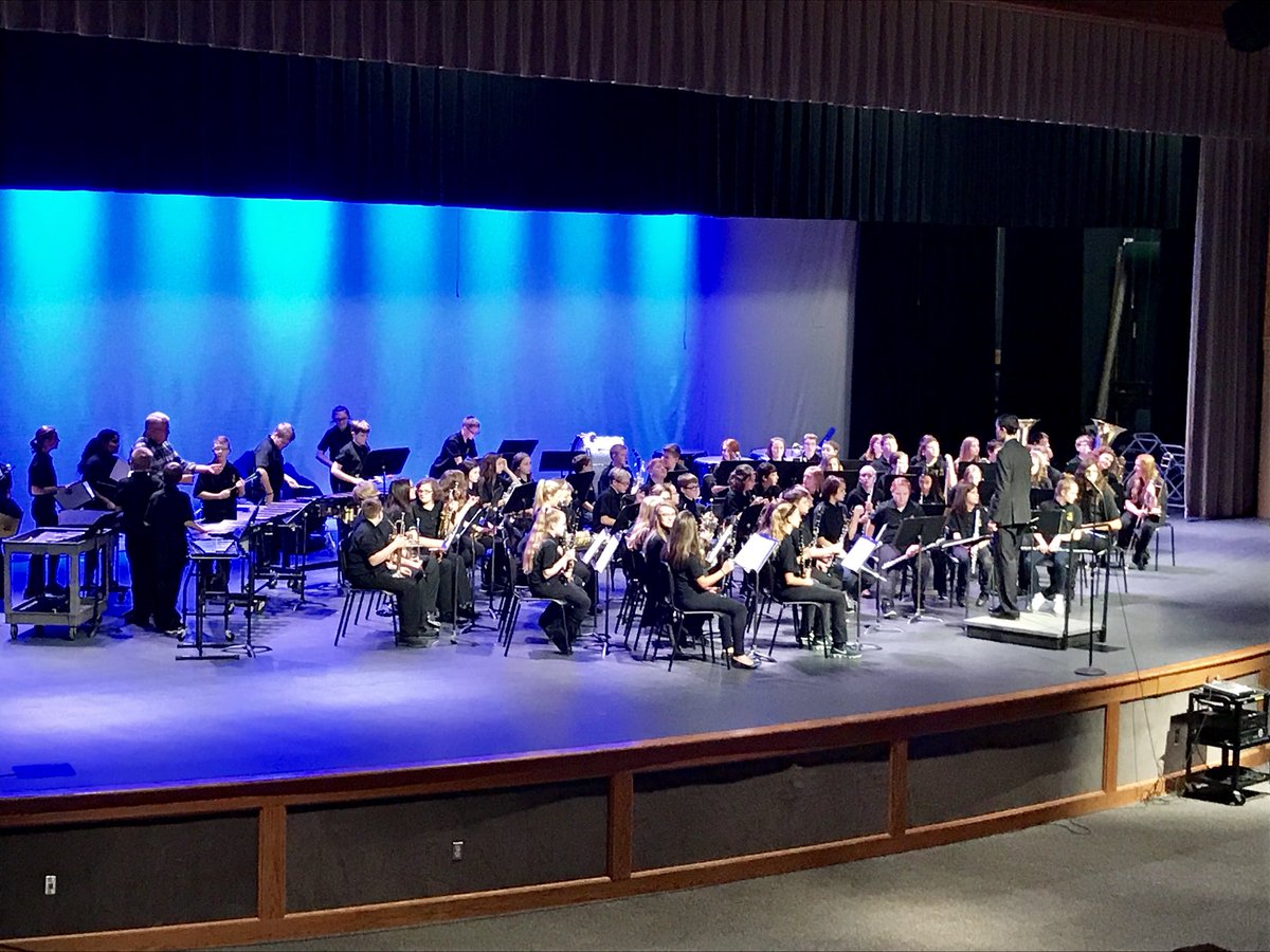 FmsKnights1's tweet photo. Nice job FMS bands #TheKnightWay https://t.co/ro8PpGSzwE