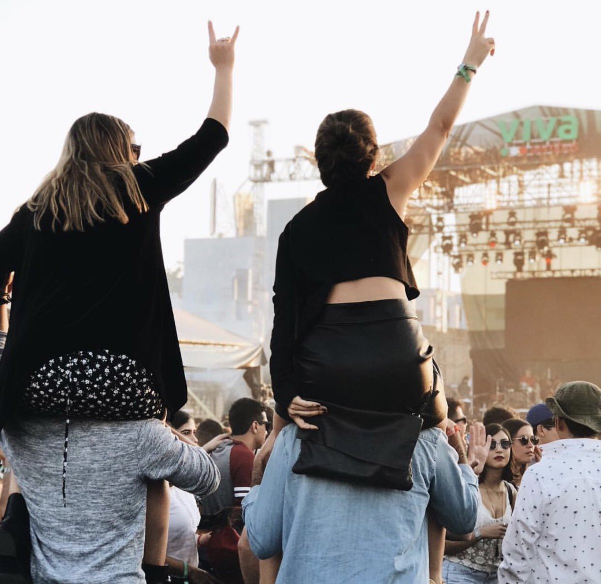 Vayan al Instagram de <a href="/letysaha/">LT</a> ya que estará regalando boletos para el <a href="/CoronaCapital/">Corona Capital</a> junto con <a href="/HyundaiMotorMex/">hyundaimotormex</a> 🙌🏻🎼 RT