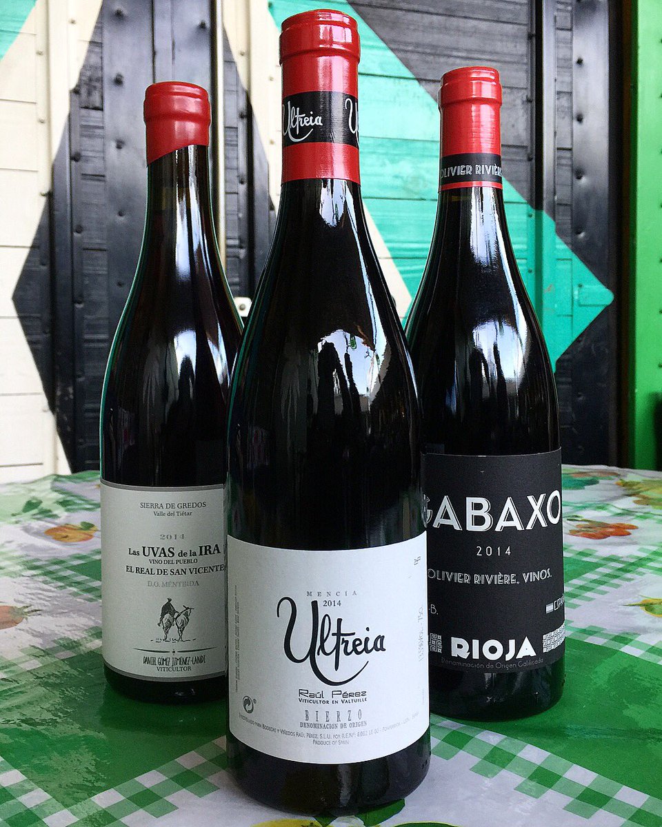 doncuco1's tweet photo. @AnitaLi_ 🍷🇪🇸👌🏼❗️ Alineación: ULTREIA Mencía 2014 #Bierzo #RaulPerez • GABAXO 2014 #Rioja #OlivierRiviere • LAS UVAS DE LA IRA 2014 🍇 Vino del pueblo: El Real de San Vicente #Mentrida #DanielGomezJimenezLandi #SierradeGredos #ValledeTietar #garnacha https://t.co/iVvWHBkGWw