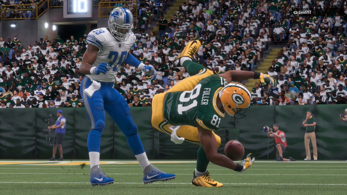 LionsPX1's tweet photo. Some shots of the action from the Lions' victory in week 4 of the preseason. #OnePride #PX1Sports https://t.co/478rcU9TtB
