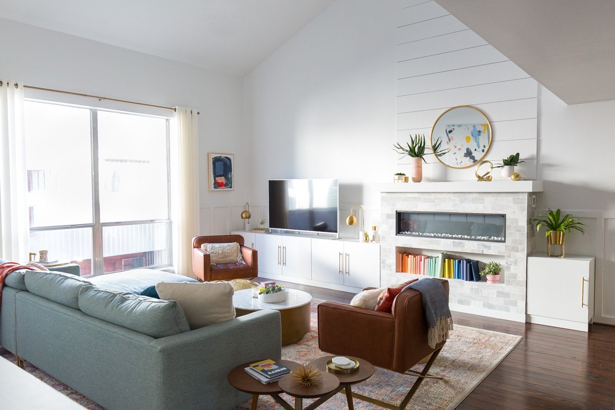 LovDock's tweet photo. Although the space is not large, full of #sunshine so that the living room looks very spacious and comfortable.
More modern and wonderful home #furniture in BIO #lovdock
(pic from @sugarandcloth.com Pinterest)
#design #designidea #decor #apartment #livingroom #modern #interior https://t.co/tOq8l79Xxc