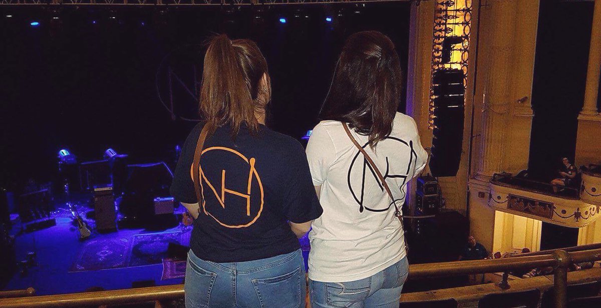 faithfulbieber's tweet photo. I miss you so much @NiallOfficial can’t wait to see you again next year!!! 🧡 #FlickerSessionsBoston https://t.co/KToUc1s1Cj