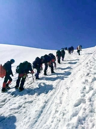 BhaminiRathour's tweet photo. #_Memories #_made#_ in #_the #_Mountains #_stay #_in #_our #_hearts #_FoReVeR_ 😍 https://t.co/HHwSoQBc9d