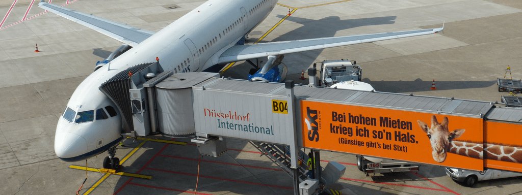 Drone Collides with Passenger Aircraft, and Other Near Misses bit.ly/2yFehrS #collision #drone #drones