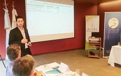 elprodporcino's tweet photo. ESTIMAN INVERSIONES PORCINAS POR U$S 800 MILLONES EN LOS PRÓXIMOS 5 AÑOS
Fue una de las conclusiones de Ramiro Farías, economista de la Bolsa de Cereales de Córdoba en la reunión de #Cappcor
Leé más 👉 https://t.co/tDMmMlu5gJ https://t.co/DeEk965MeX