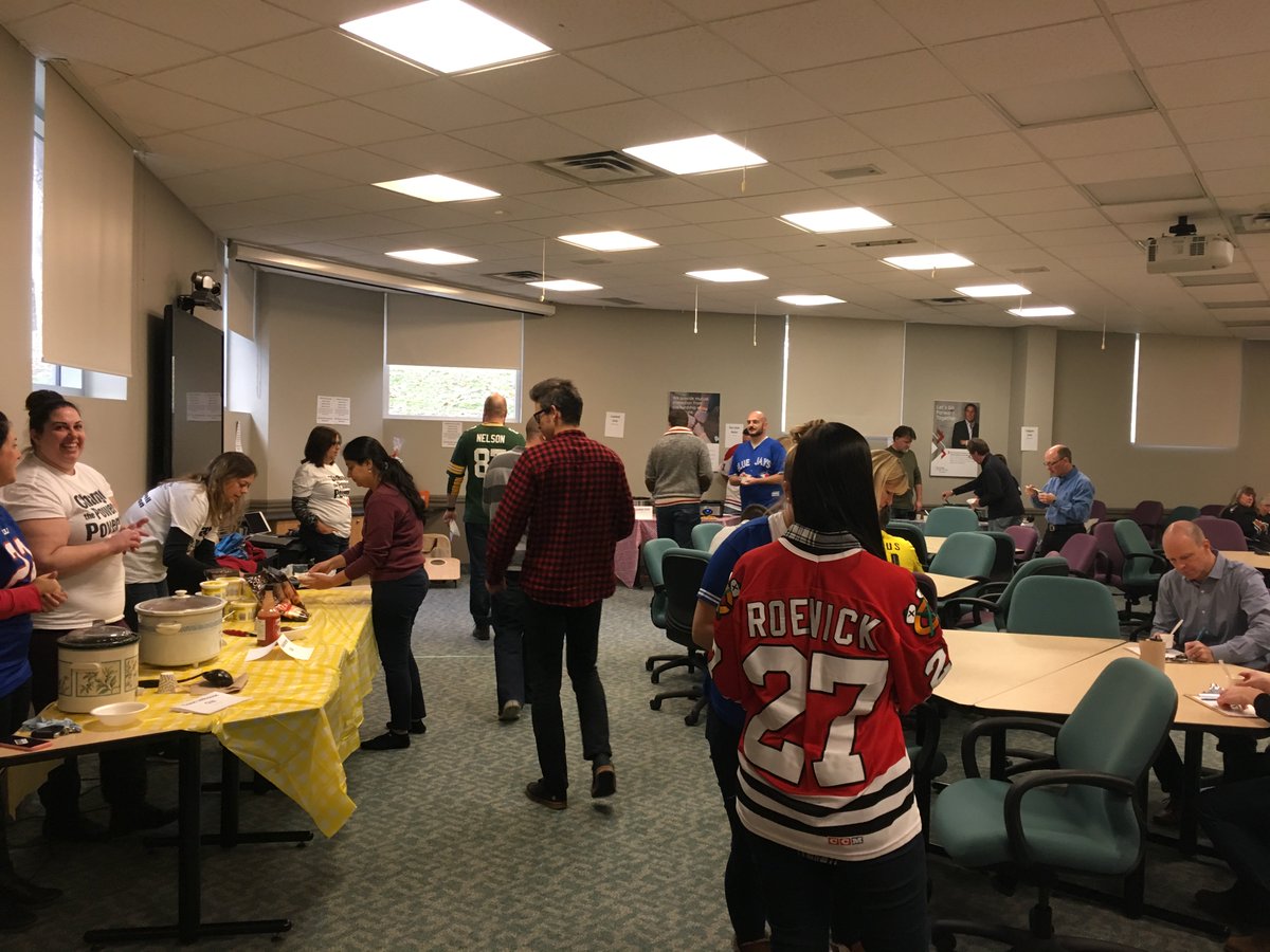 AtGoreMutual's tweet photo. Our #UnitedWay Campaign is underway with our #ChiliCookOff! Employees got to choose between 12 different homemade chili's today! #LifeAtGoreMutual #TooManyChoices https://t.co/NRyhcZqYWN