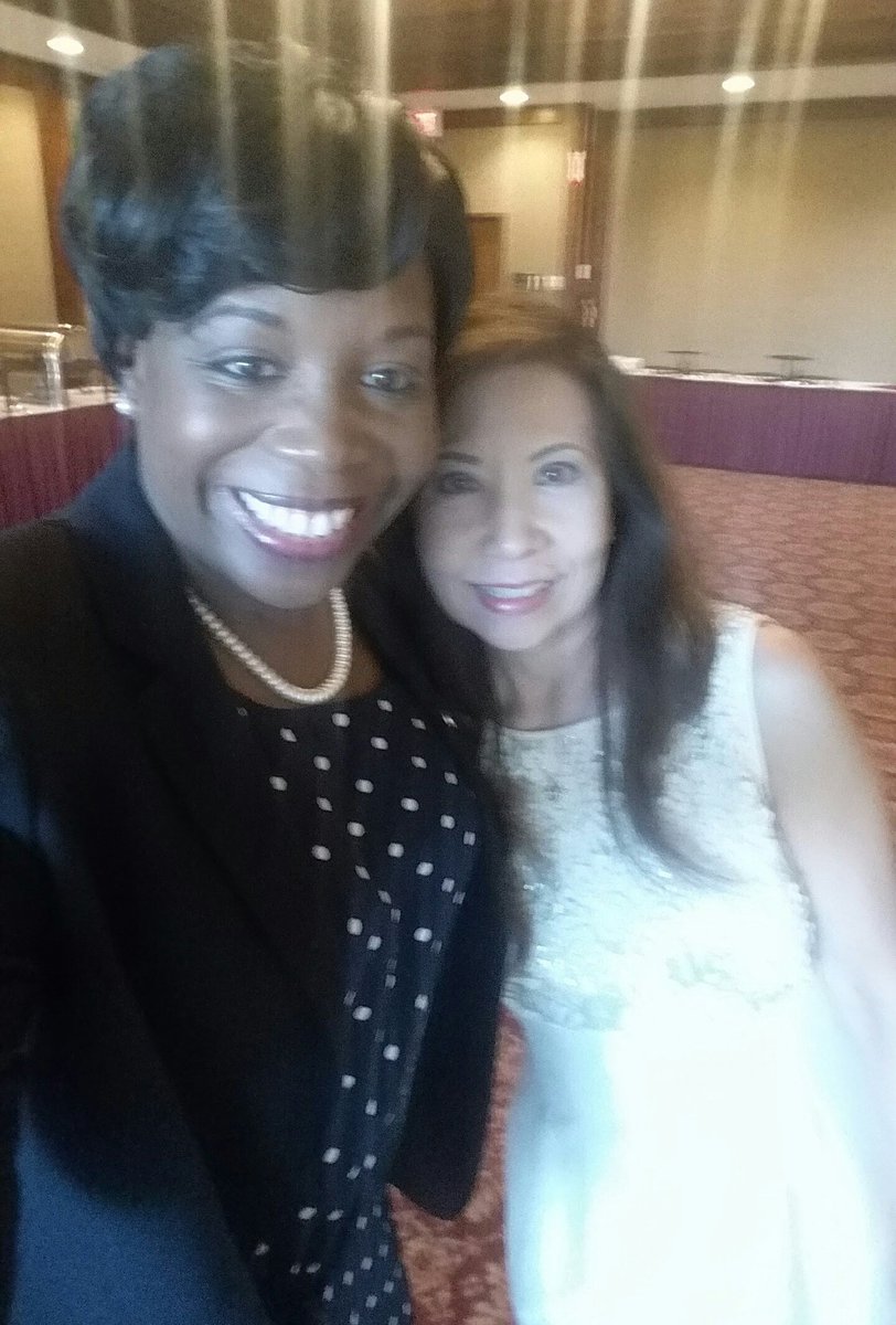 kellisontaylor's tweet photo. Amazing Accounting Pros Mixer with our future leaders. Insightful questions regarding my career path, cybersecurity and blockchain. #hscpa https://t.co/8eFvE4PUn6