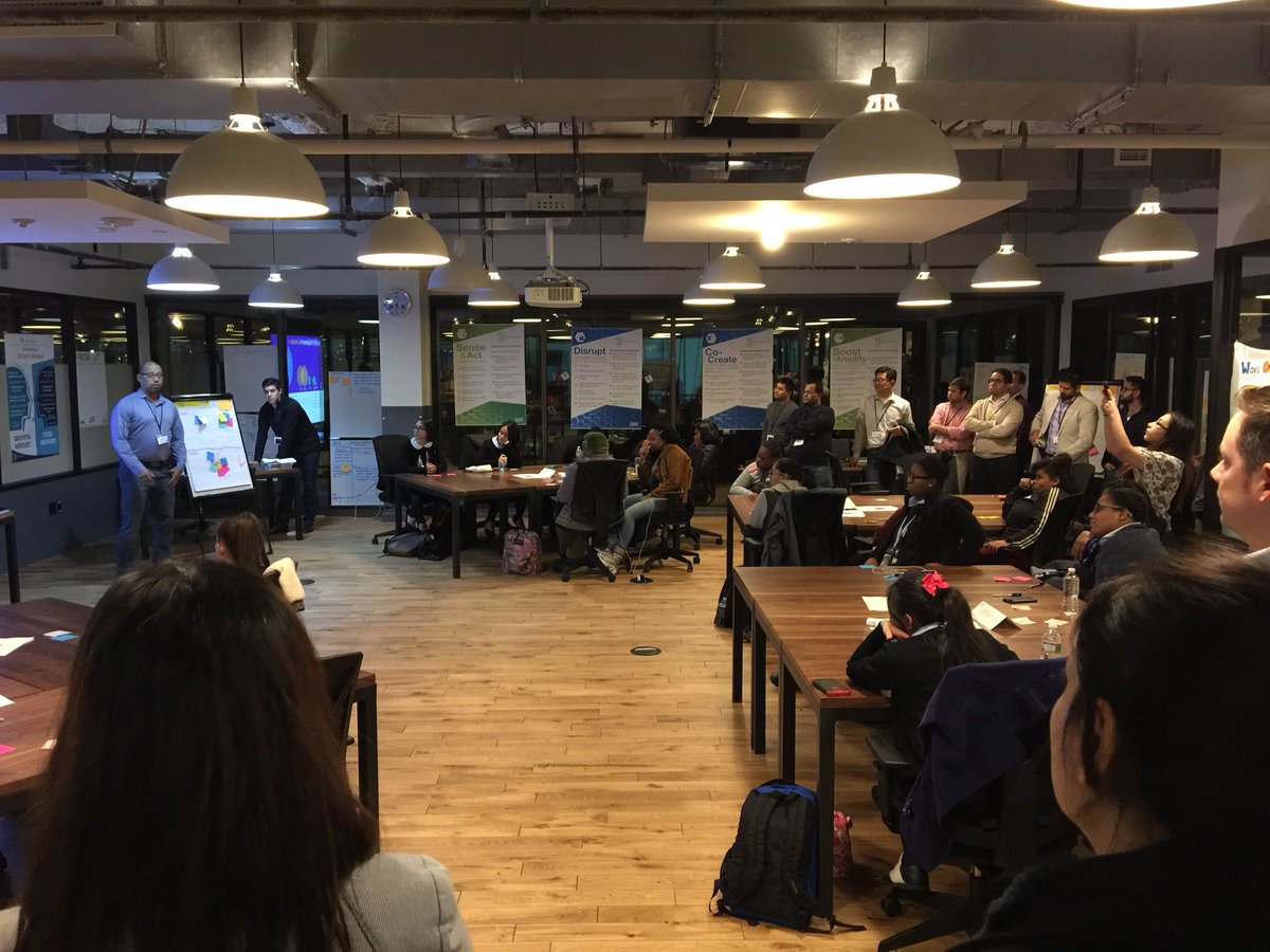 dkhouseman's tweet photo. Talking to local high school students about the Internet of Things! @TheBeeSchool #GBSBeeSchool https://t.co/ipQe74z9OB