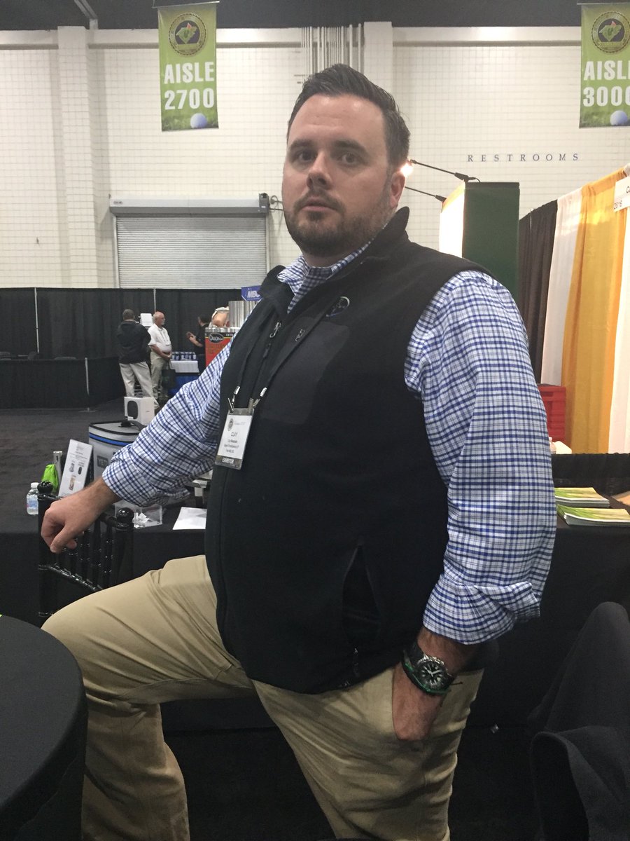 turfdom's tweet photo. He’s a good man! With Clay Breazeale at the #CarolinasShow2017 #cgcs17. @BayerGolf https://t.co/u4hjEE5FNr