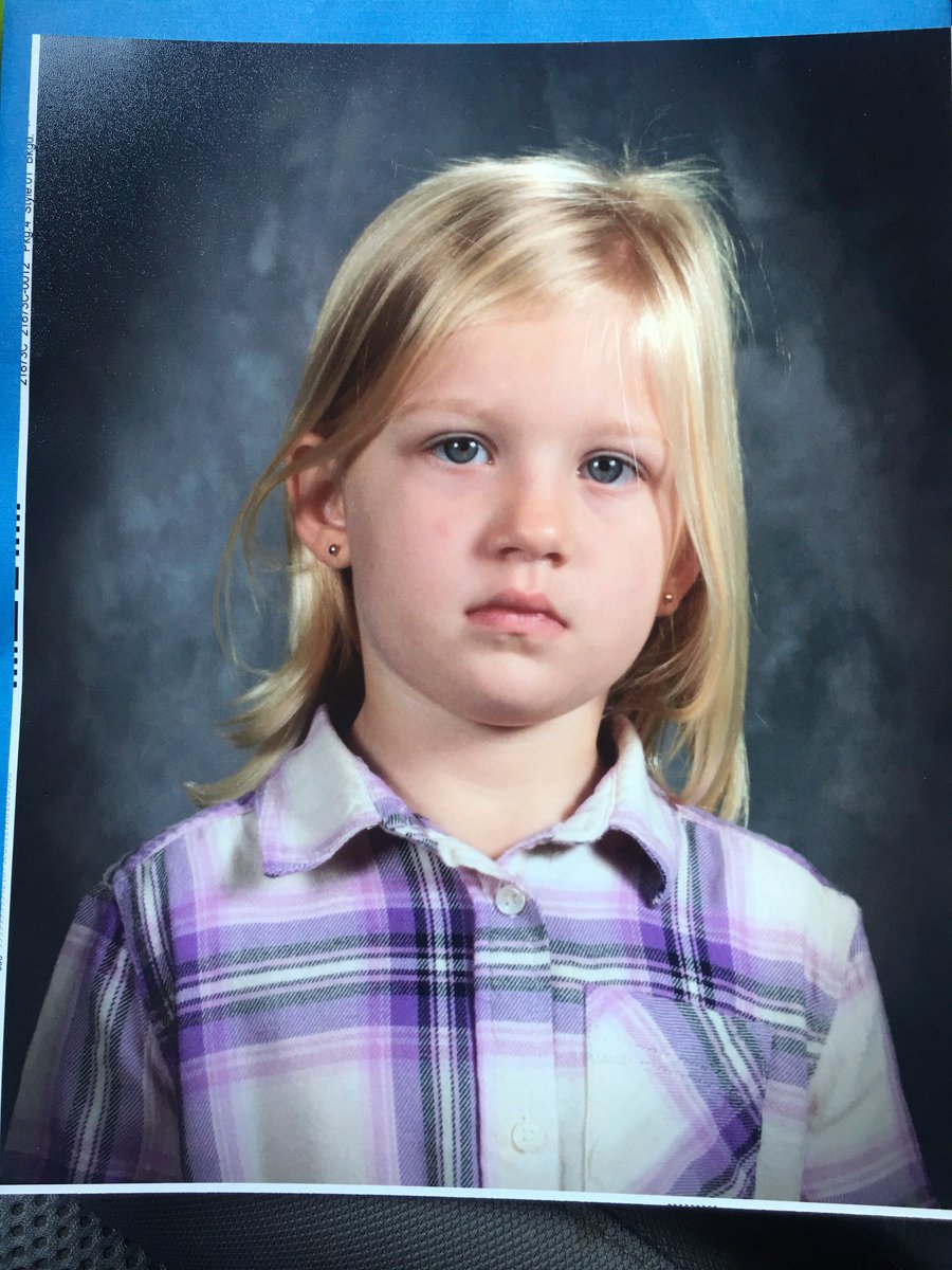 sharp_lydia's tweet image. So my niece took her first preschool picture and....