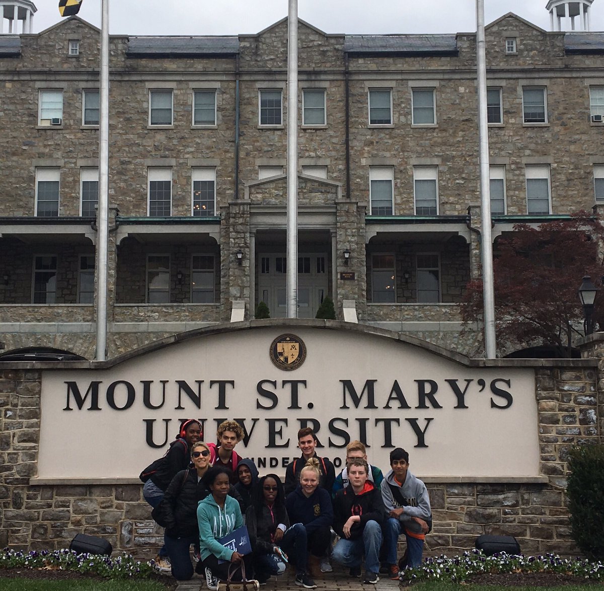 Sarah__Spence's tweet photo. Thanks to @MountAdmissions for today’s #AVID campus tour! @Hall_Pride - Is the Mount a school for you? https://t.co/amlr4XanLJ