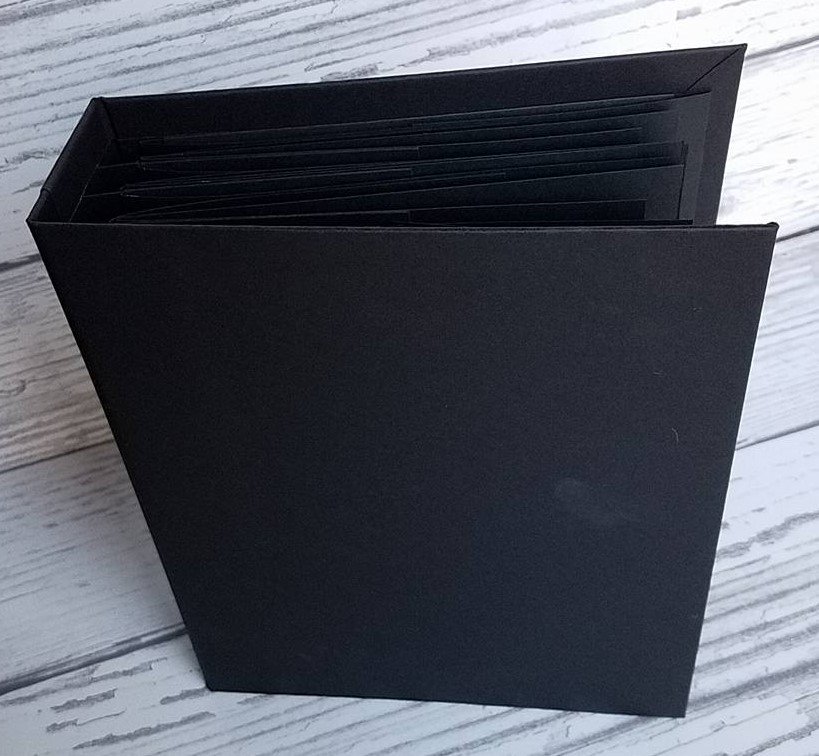 CapturedonPaper's tweet photo. New items are up for sale! Go check them out and much more!! https://t.co/oR6e6Rkf9G #scrapbooks #scrapbooking #handmade #paperphenomenon #blankbooks #minialbums #consignmentshop #sellers #papercolletions #ForSale https://t.co/aMNfFiECOa