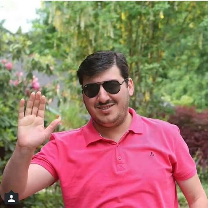 Xg8Fn's tweet photo. ليش العزاوي مختفي عن جمهورك يارب ينورنا بصور حصريه مع اولاده 😭😭😭 https://t.co/rNvzAoAy8E