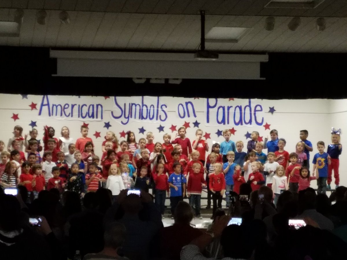 Just a little patriotic revelry <a href="/ChattahoocheeES/">Chattahoochee Elem</a>  <a href="/Laurie_Adkins/">Laurie Adkins</a> #Kindergarten teachersarethebest!!