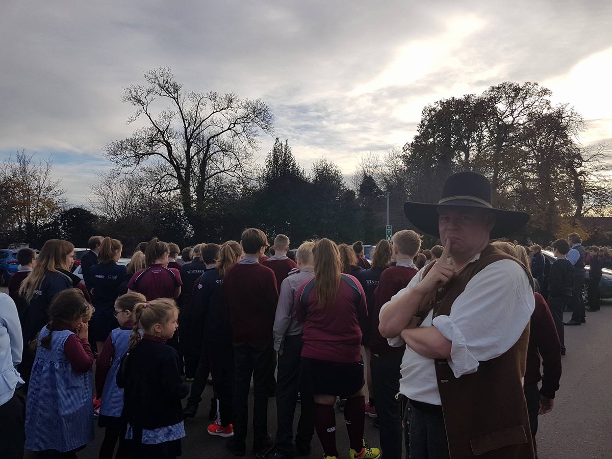 DiscoverhistPH's tweet photo. Running a Great Fire of London session and the fire alarm goes off! School Fire Practice @winterfoldhs @ksshuttle @worcesternews @bbchw #BackingWorcester #schoolhistory #GreatFireOfLondon,#onestopshop @WorcsNOW @worcscc @MuseumofLondon https://t.co/K2Y8ZMT14f