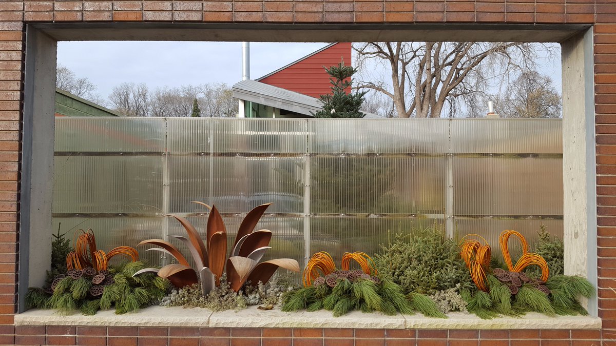 PhillipsGarden's tweet photo. Winter containers are happening! https://t.co/wvqTXkbJPo