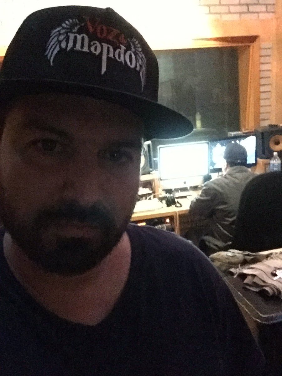 Los_Dominios's tweet photo. Mezclando lo nuevo de #losdominios en #novenastudio con @ponchobamboo https://t.co/bUqjYboLuE
