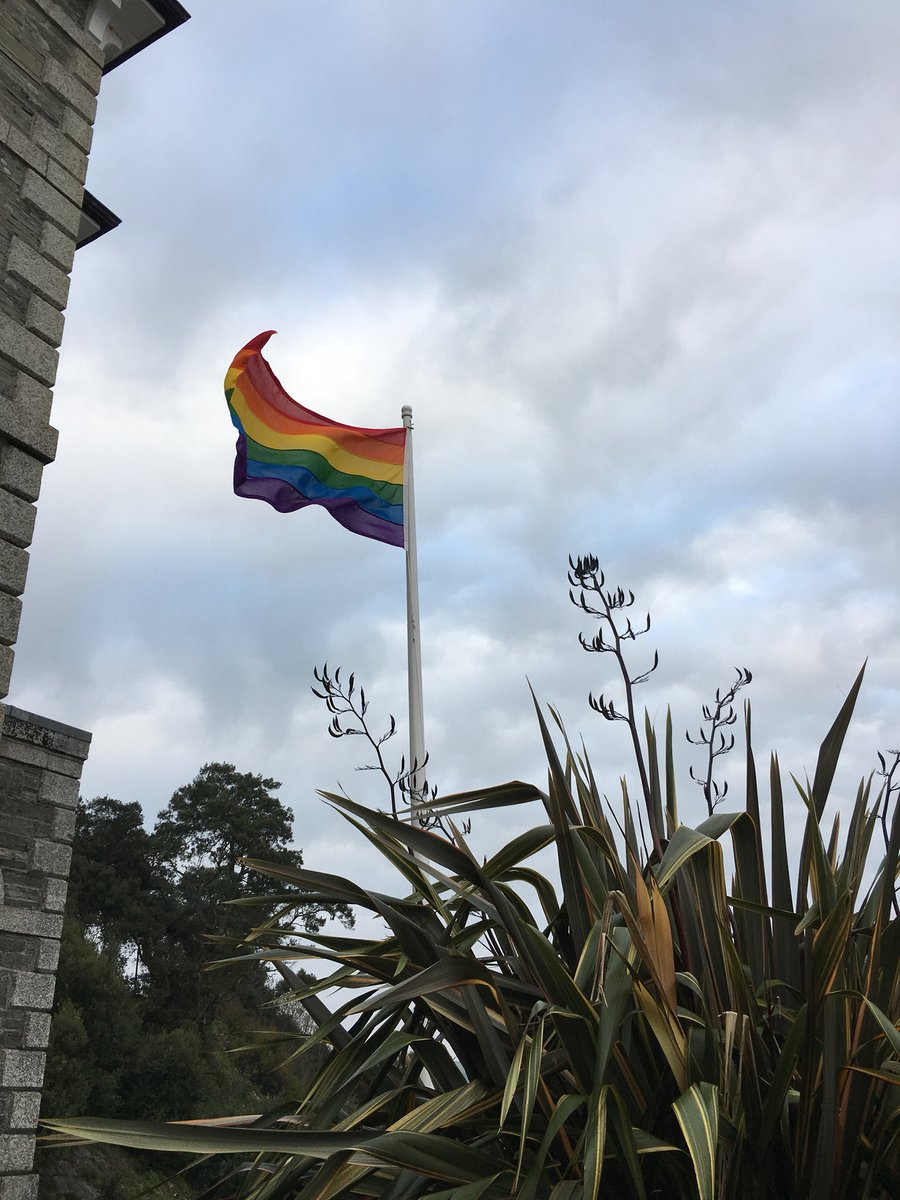 Dawn_French's tweet image. Oz says YES!!!!!!! #marrywhoyoulove