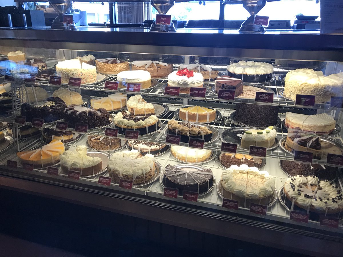 EdwinKlaasen's tweet photo. Speciaal ff kijkje gaan nemen voor @miljuschkaw #NewOrleans #cheececake https://t.co/MCO2qzo8BP