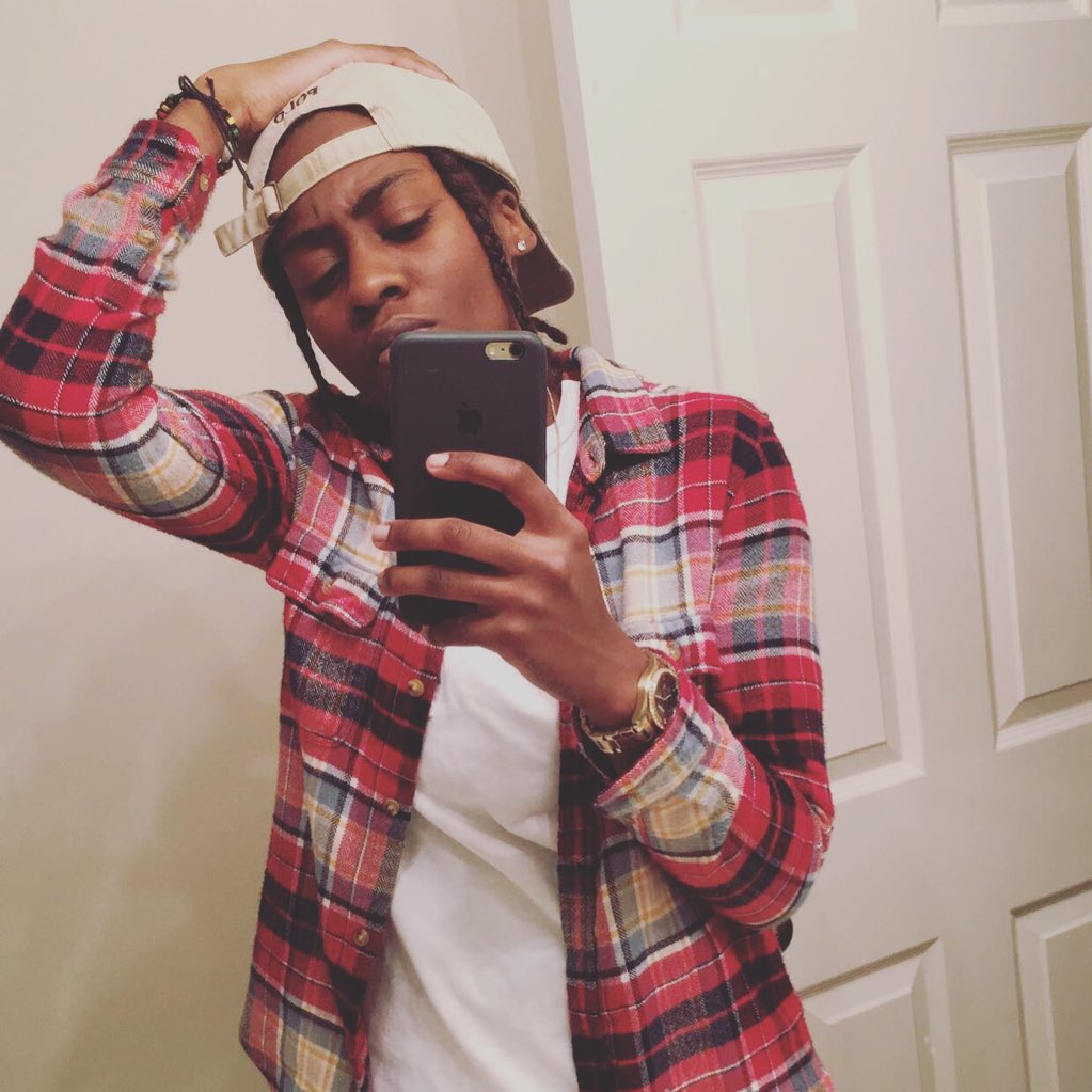 KYLANAPIER_ tweet picture