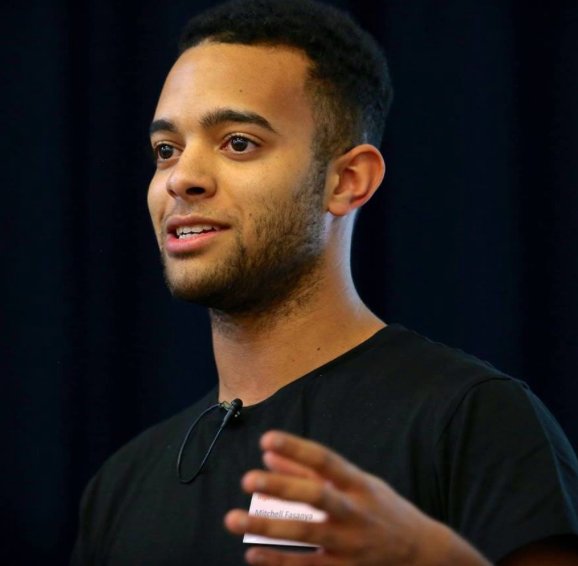 Join us on 21/11/17 for one of the most inspiring events happening in UoN.
Samuel Boateng from The Apprentice, self-made millionaire Evan Luthra and UoN's very own Mitchell Fasanya, Co-founder of Fanbytes, will be our speakers for the evening. 
For tickets:fixr.co/event/768393531