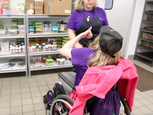 identifor's tweet image. Bakery&apos;s secret ingredient is uplifting people with special needs usat.ly/2hxAv8V via @USATODAY #specneeds Photo: Alyssa Marino