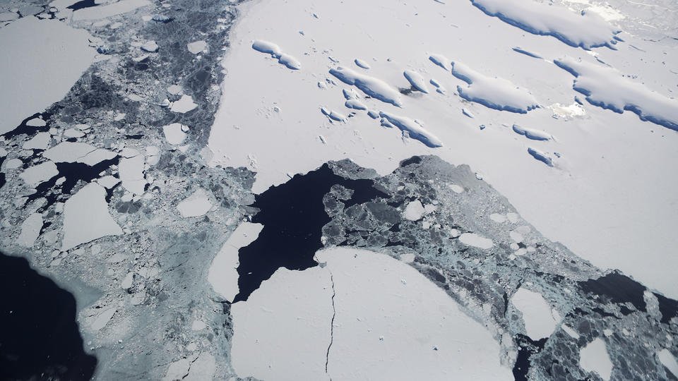 bostonherald's tweet photo. Gallery: NASA photos show Antarctic ice loss in 'irreversible decline,' say researchers  https://t.co/zd4cQkteQg https://t.co/k3A9WlkZbD