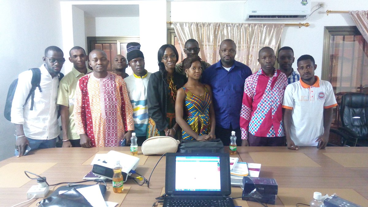 Honorable_Nath's tweet photo. #Mali🇲🇱:Présentation du Projet de #Cartographie_Numérique des #Acteurs_de_lInnovation en #Afrique_Francophone, cet après-midi dans le local de #FeteImpactDevelopment #Bamako.
#Francophonie
#OsmGeoWeek
#OpenData #SIG
@ProjetEOF #LesLibresGeographes https://t.co/kKSXIQLgHC
