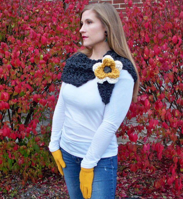 JacandJan's tweet photo. https://t.co/5xIw0b5KQb #scarf #neckwarmer #crochet #crochetpattern #infinityscarf #winterishere https://t.co/zXr0nJ3Xgw