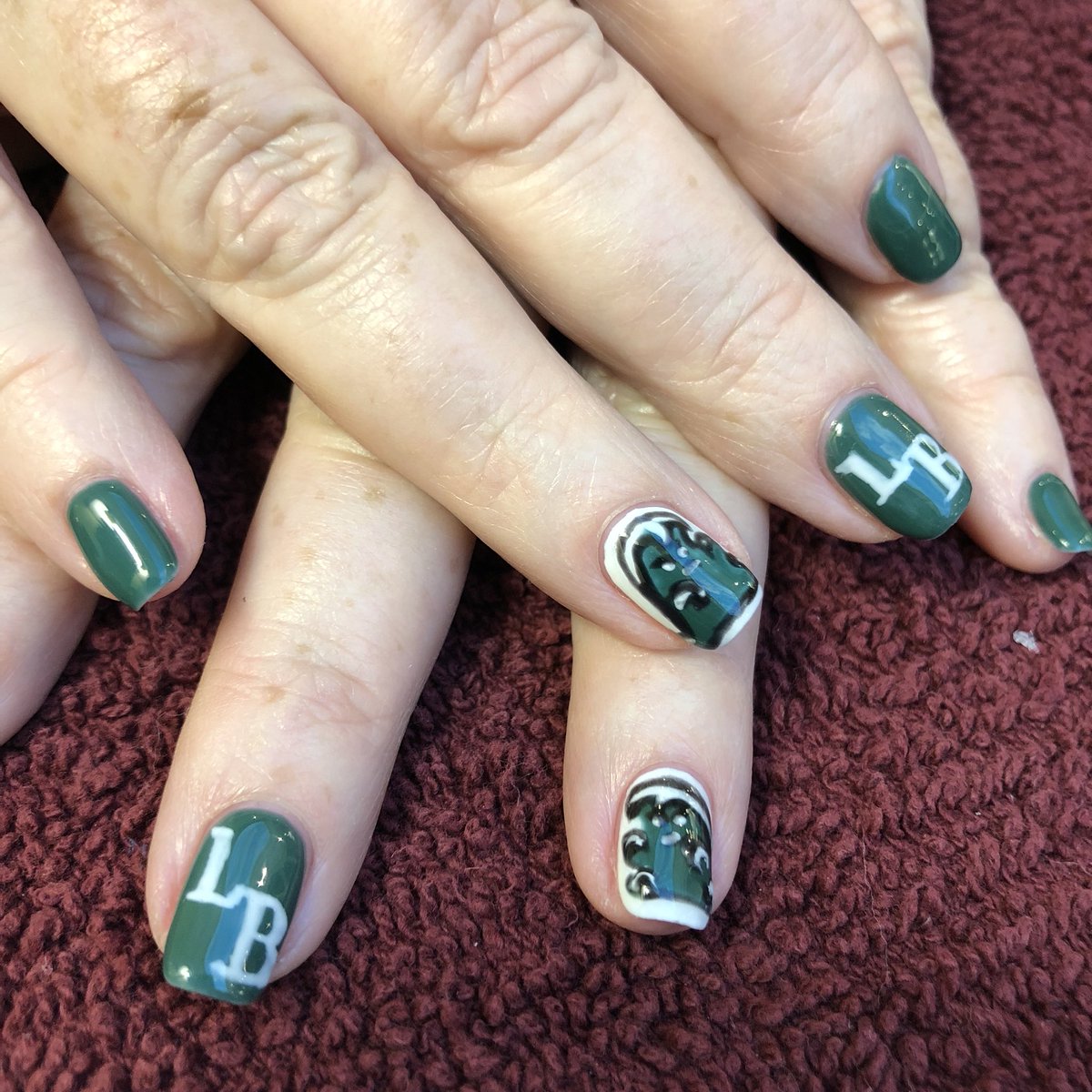 Robin Levin tweet media