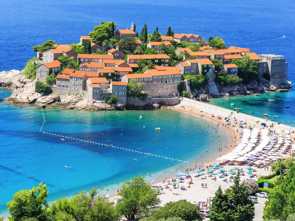 cshocktv's tweet photo. 50 Things to Do in Europe At Least Once in Your Life https://t.co/HvjY8TIFJT https://t.co/tXUmOmeICk