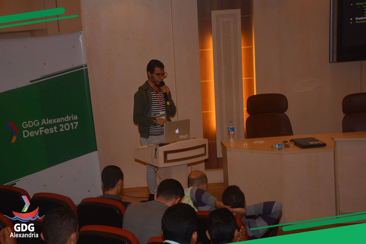 AhmedNMahran's tweet photo. #Android #Oreo session at #gdgdevfest2017 #GDG_Alexandria part3
#kotlin #kotlinegypt #success #google https://t.co/gEakDCFHVU