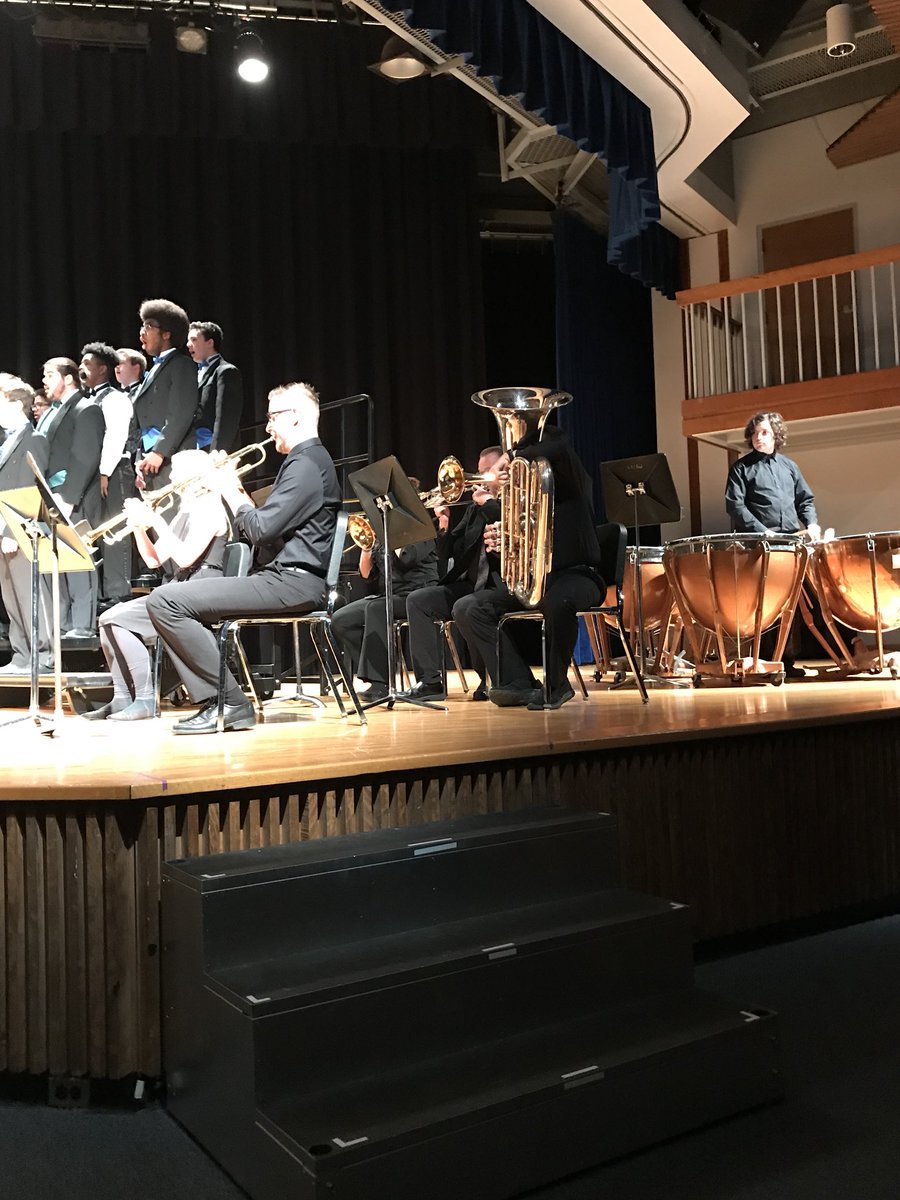 smcps_DepSup's tweet photo. The High School Honor Chorus was amazing tonight. #lovetheirmusic https://t.co/UwD0unxyEF