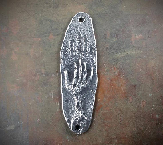 Handmade_Finds's tweet photo. https://t.co/OYRcqt8p5u - #etsy #handmadejewelry - #etsychaching - Hand Connector Pendant, Handmade Handcrafted Craft, Jewelry Making Supp… https://t.co/DImSXRhFgI