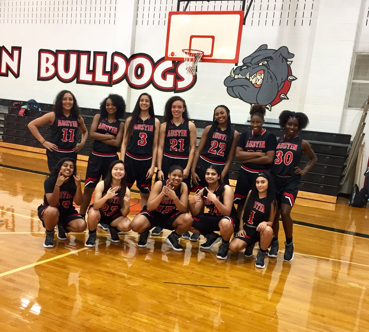 Got to hang out with the lovely ladies of AHS Basketball today for their team photo day! #godawgs