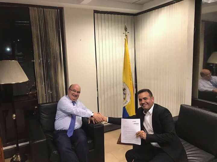 Gracias al Ministro Alejandro Gaviria Uribe y al vicemisntro Luis Fernando Correa por tenernos en cuenta Estamos cumpliendo <a href="/mejia_ajmc0820/">Alejandro Mejia</a>