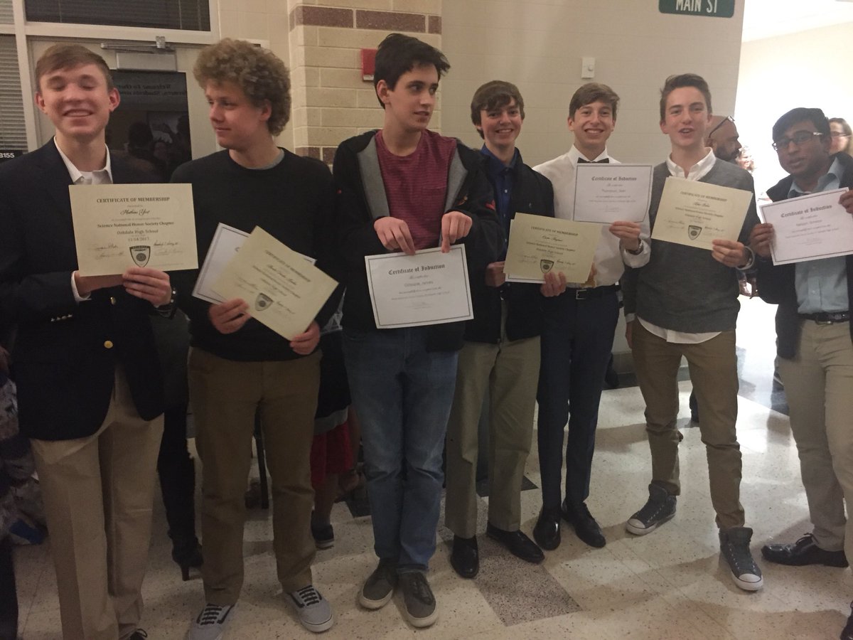 FlayhartC's tweet photo. So proud of Carter and so many other scholars who were inducted into Content Honor Societies this evening at @oakdalehs #FCPSproud https://t.co/rHE3t86sgb