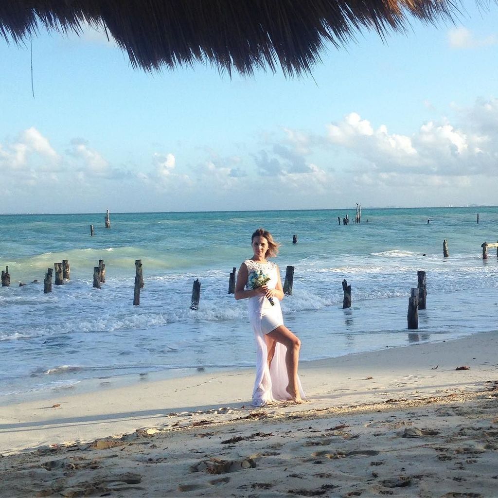 DW_Collective's tweet photo. Beautiful sunset wedding in Isla Blanca #weddingtime #ilovemyjob #weddingplanner #mexico #playawedding #beachbride… https://t.co/QImp15ozny https://t.co/j0t0qK3eYg
