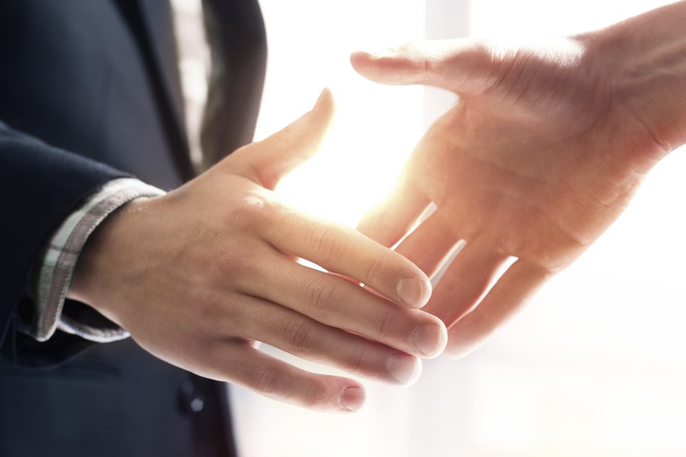 Arrow ECS rejoint les distributeurs de Dell EMC en France channelbiz.fr/2017/11/15/arr…