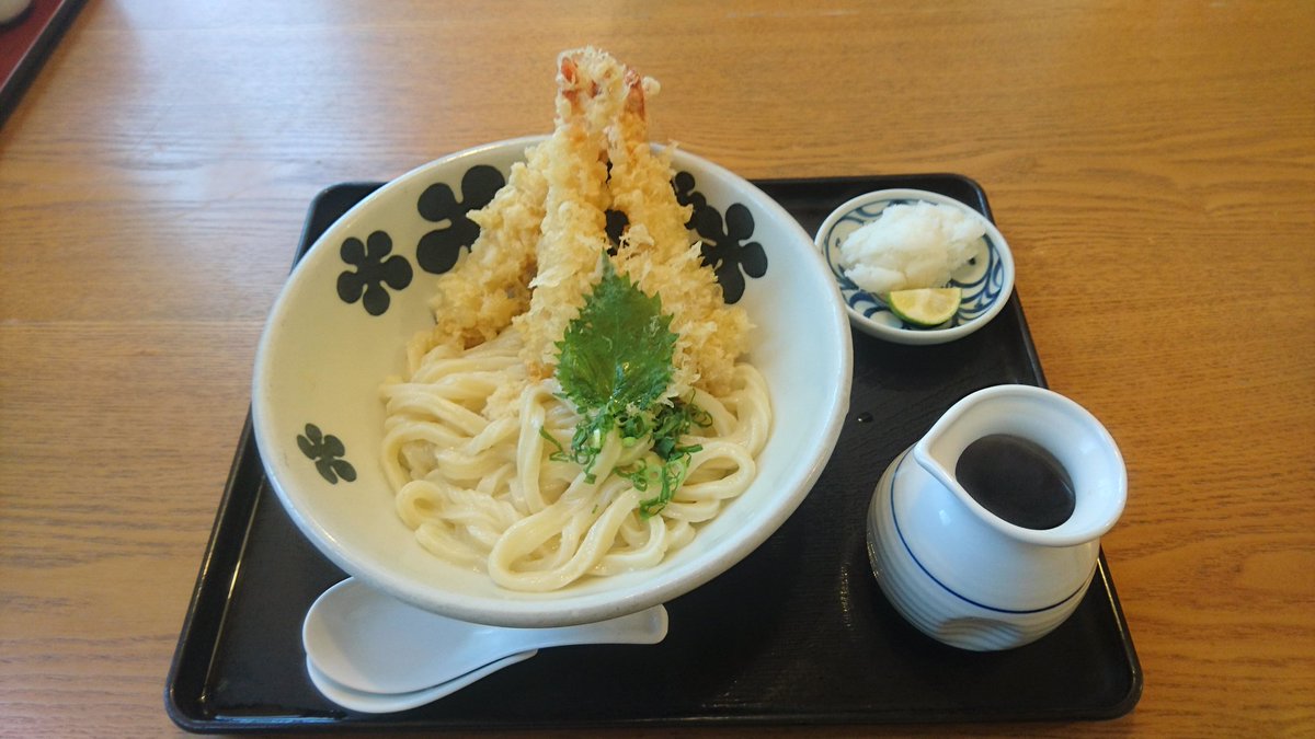 sango_ib's tweet photo. こだわりの #手打ち讃岐うどん
 #てつ家  ぷりぷりの #えび三昧ぶっかけうどん が旨い https://t.co/5j0mrctaEE