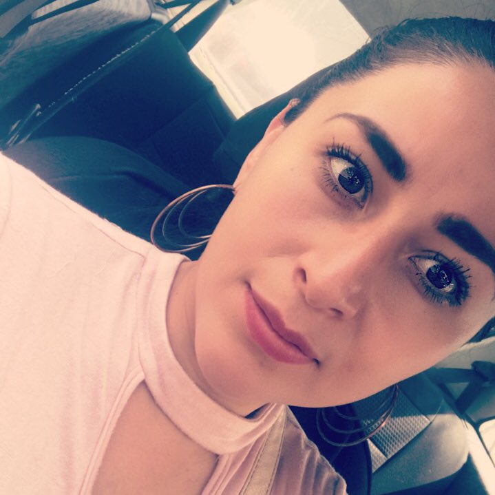 Lau_Marquez's tweet photo. #NuevaFotoDePerfil https://t.co/u7EDFAOaKw