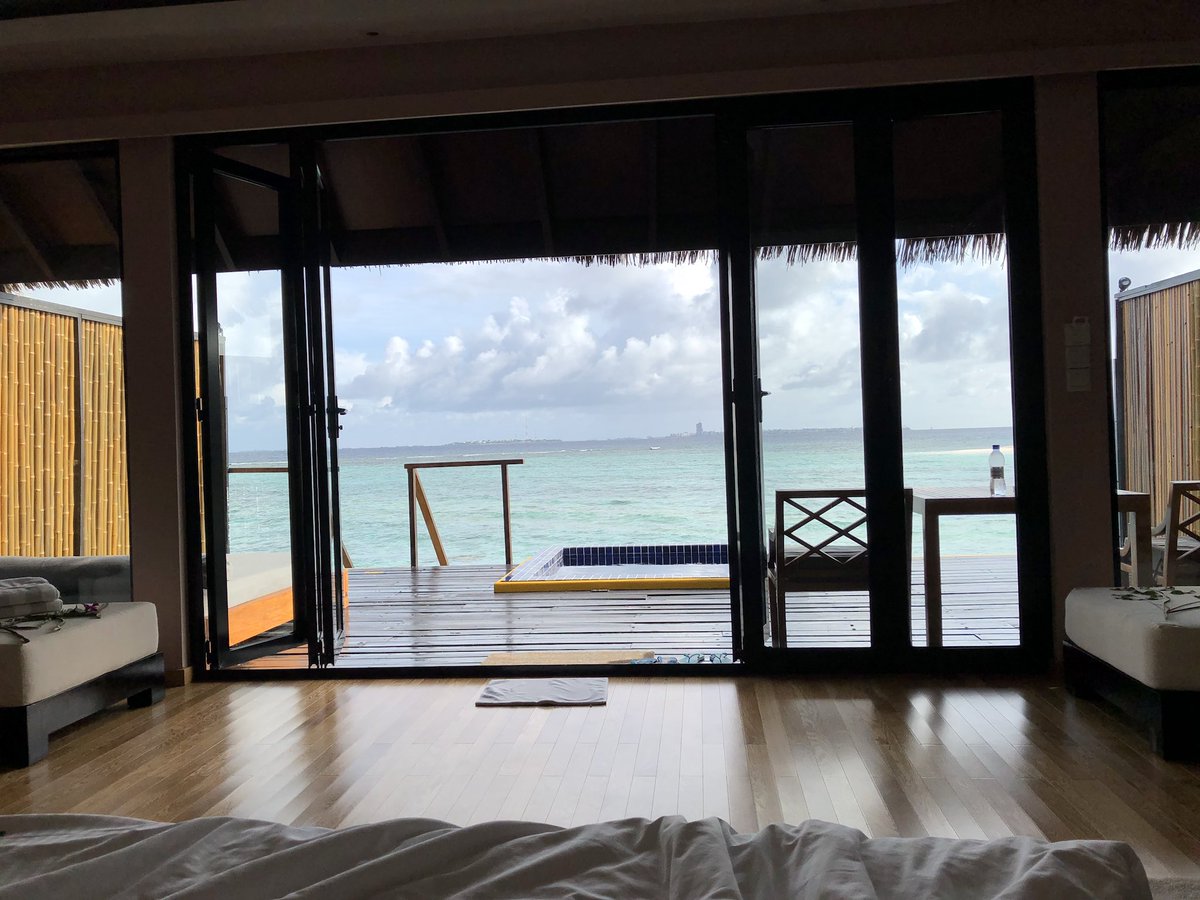 Ahhhh ... to wake up every morning to this ... #MesmerisingMaldives