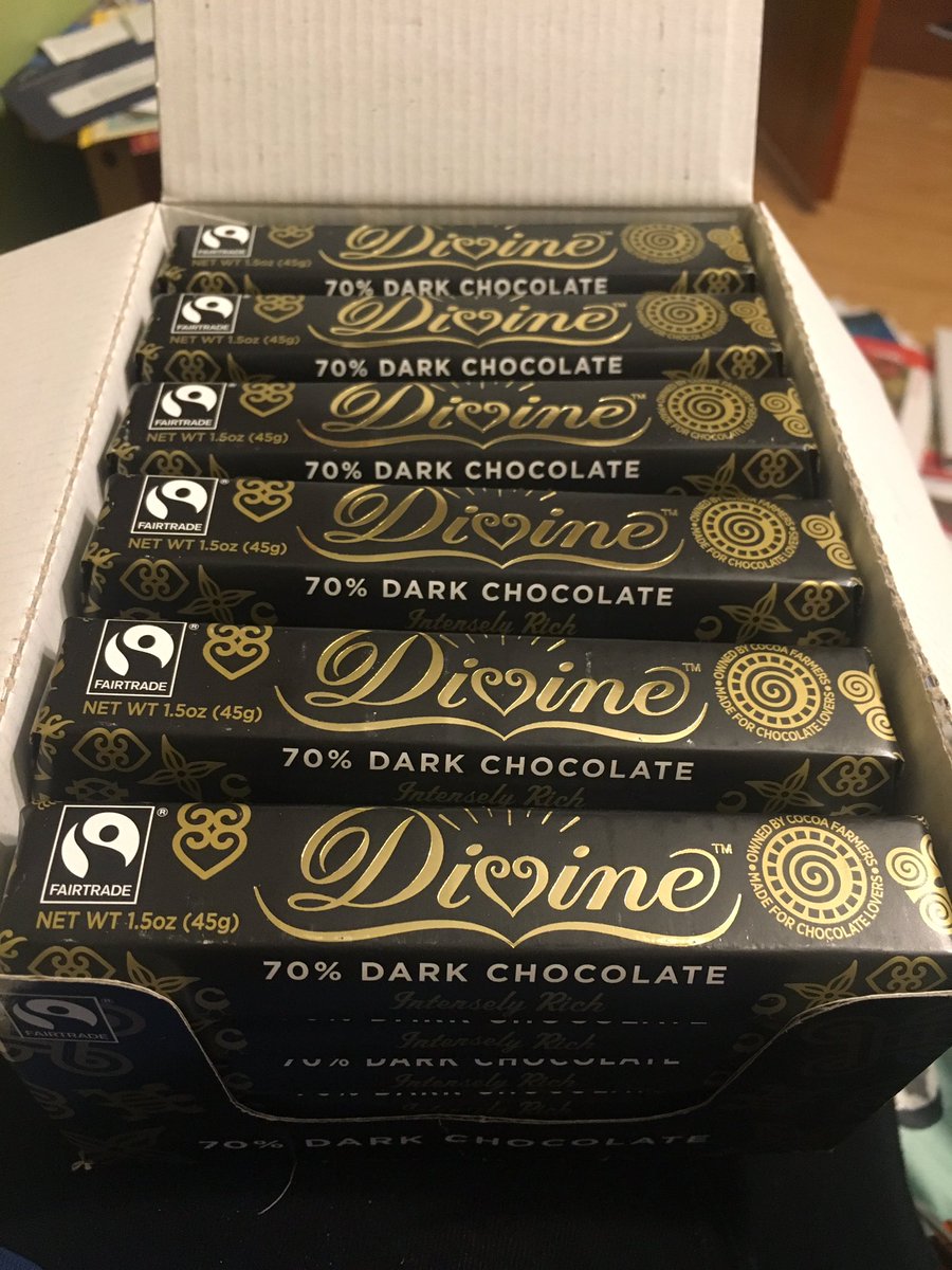 mpsccc's tweet photo. 🌍🍫Come support the Critical Concerns at the fair trade chocolate sale on Thursday, before/after school and at lunches! 🍫🌍 https://t.co/me6ANiOAh6